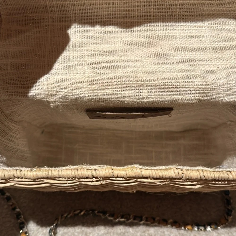 Zara Basket Crossbody Bag with gold chain - Picture 2 of 4